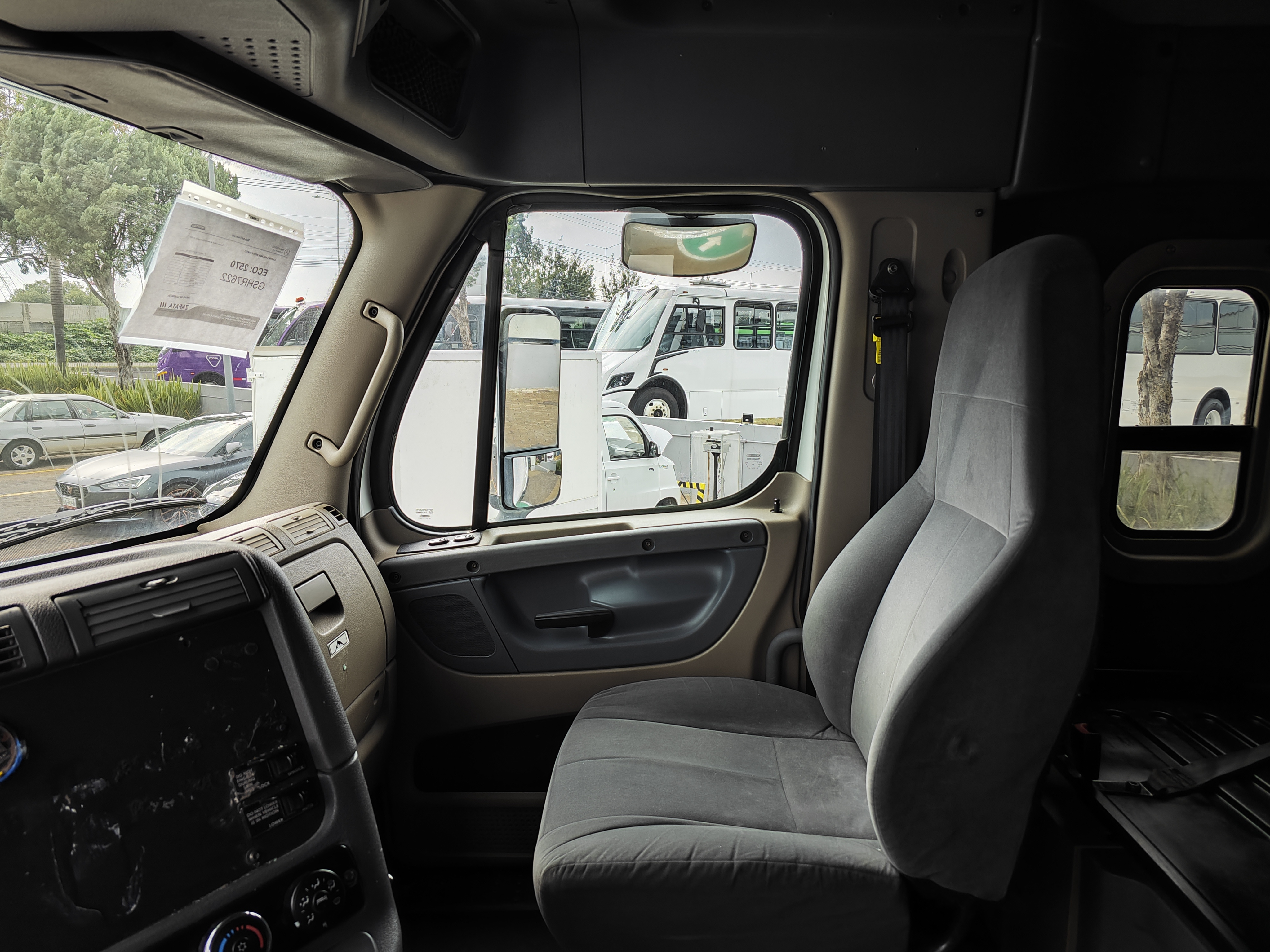 FREIGHTLINER CASCADIA 125 miniatura 13