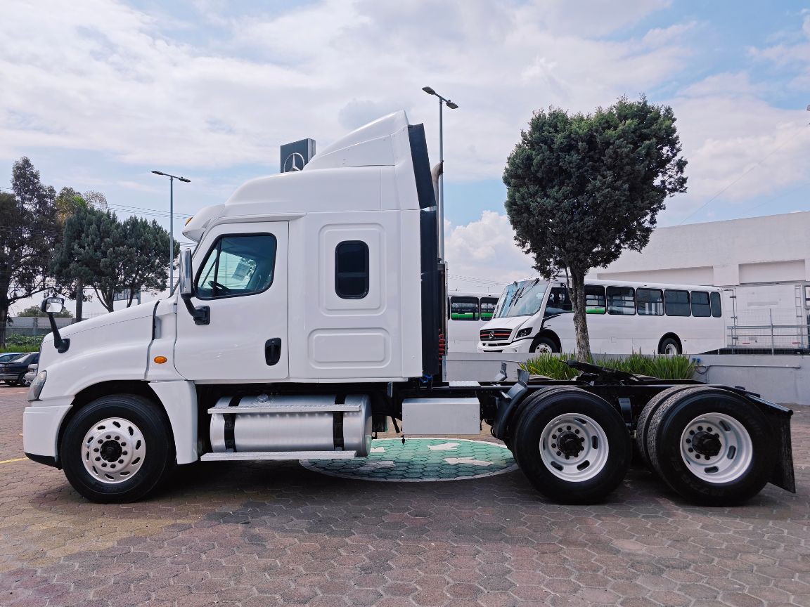FREIGHTLINER CASCADIA 125 miniatura 20