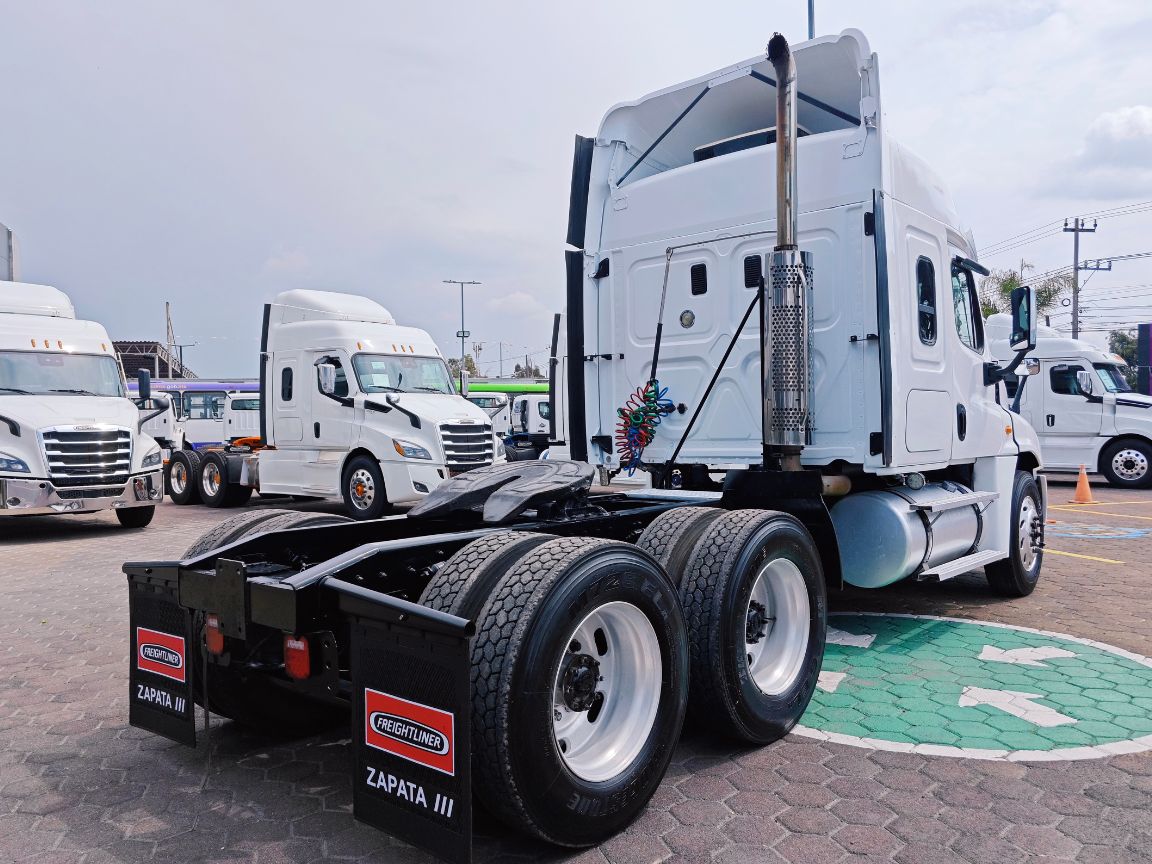 FREIGHTLINER CASCADIA 125 miniatura 17